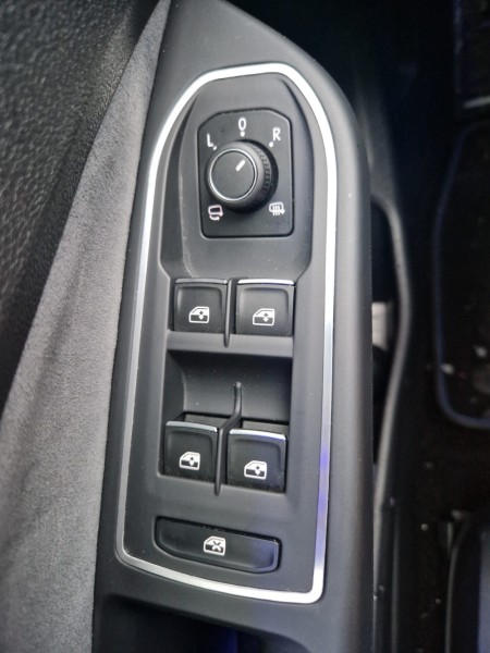 08a. Zierblenden Fensterheber vorne schmal