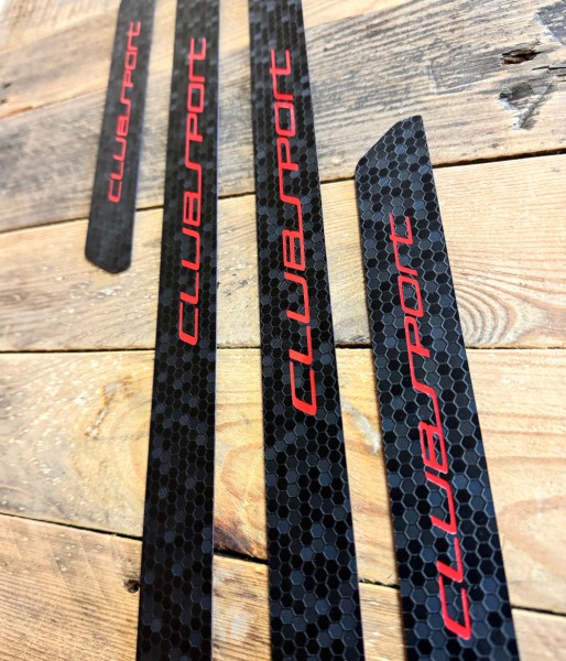 09bcr. Einstiegsleisten Clubsport rot Waben vorne + hinten