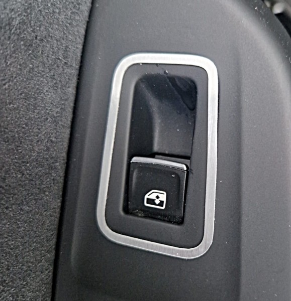 10. Zierblenden Fensterheber hinten schmal